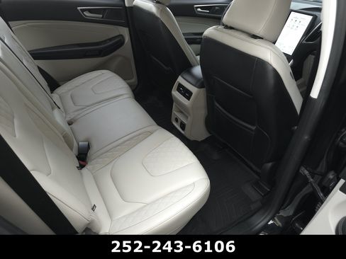 Used 2024 Ford Edge Titanium AWD/4WD image 34