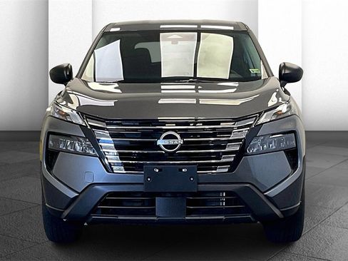 Certified 2025 Nissan Rogue S image 2