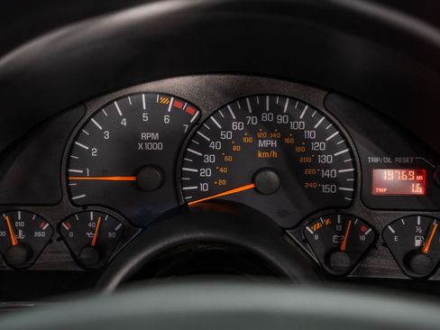 Used 1999 Pontiac Firebird Trans Am RWD image 17