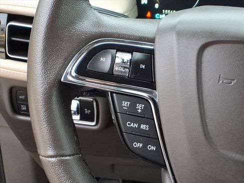 Certified 2023 Lincoln Nautilus AWD w/ Premium Package image 20