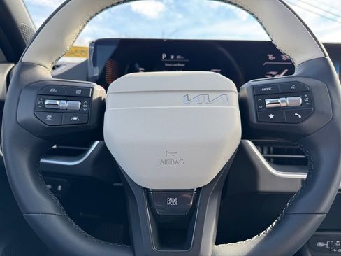 New 2026 Kia K4 GT-Line image 13