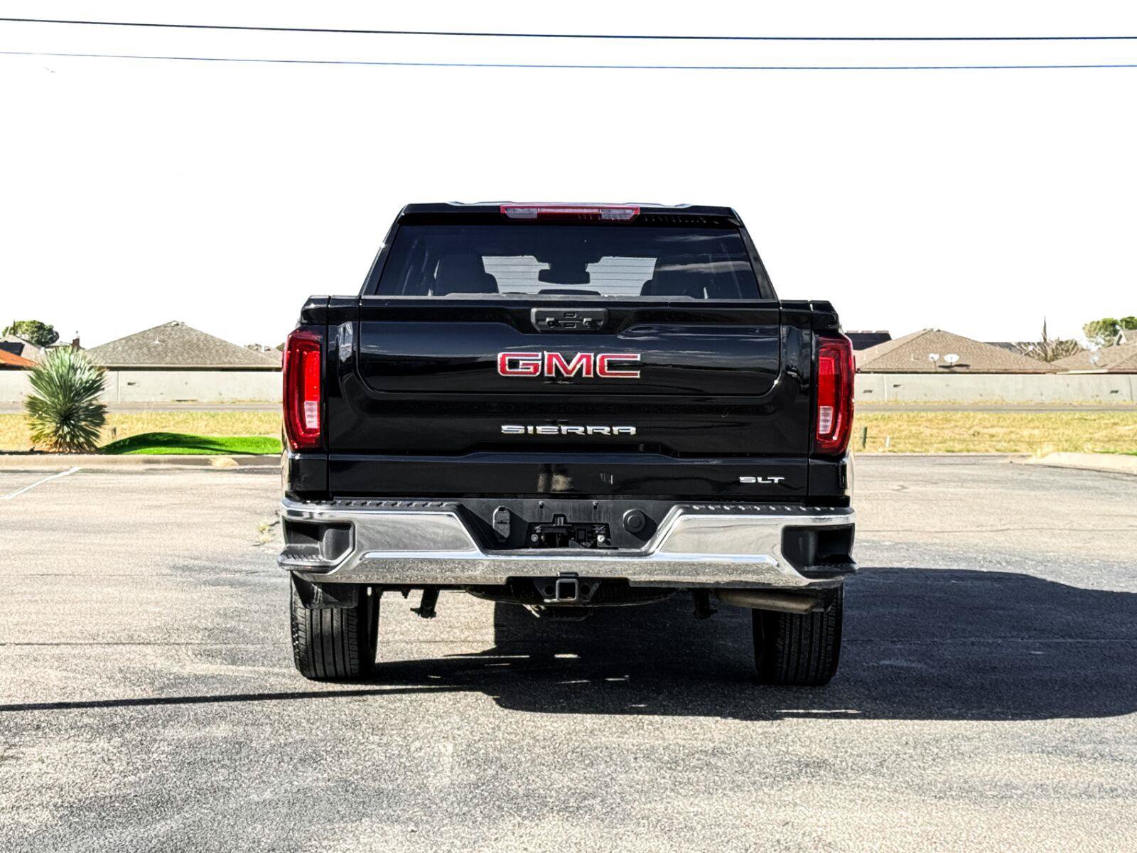 Used 2025 GMC Sierra 1500 SLT AWD/4WD image 10