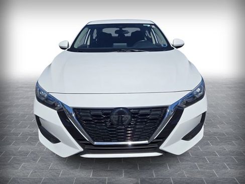 Used 2023 Nissan Sentra SV image 2