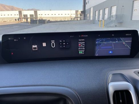 New 2025 Ford Expedition Active image 10