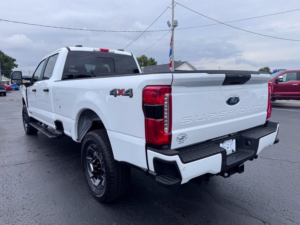 New 2026 Ford F350 XL w/ STX Appearance Package AWD/4WD image 4
