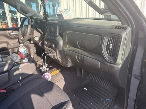 Used 2021 Chevrolet Silverado 1500 Custom AWD/4WD image 21