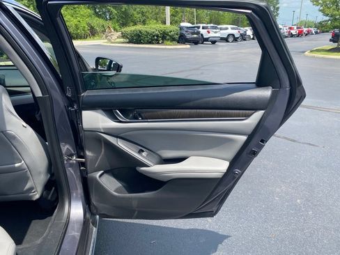 Used 2018 Honda Accord EX-L image 38