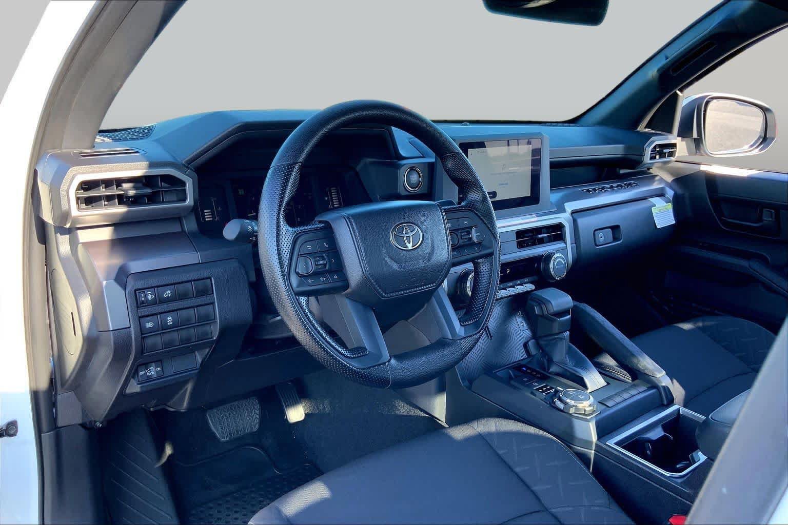 Certified 2026 Toyota Tacoma SR5 AWD/4WD image 17