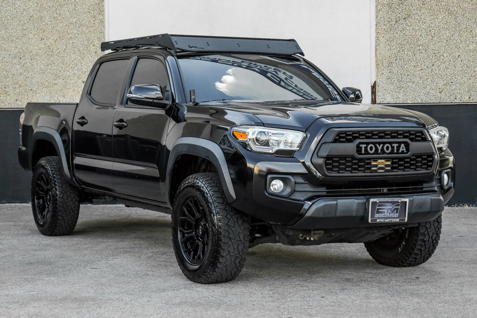 Used 2021 Toyota Tacoma TRD Off-Road w/ Technology Package AWD/4WD image 5