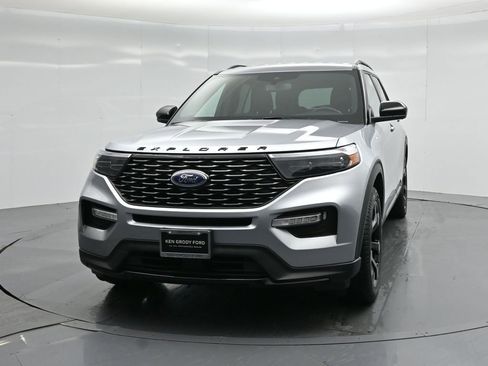 Certified 2023 Ford Explorer ST-Line w/ Class IV Trailer Tow Package image 61