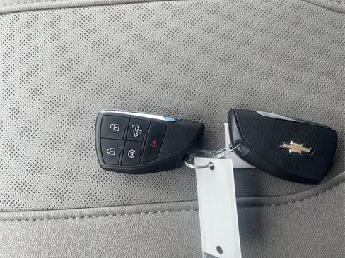Used 2024 Chevrolet Silverado 1500 LTZ image 33