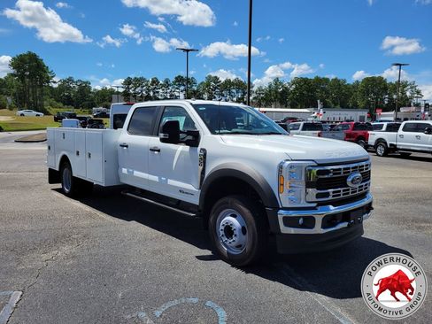 New 2026 Ford F450 XL w/ XL Chrome Package RWD image 9