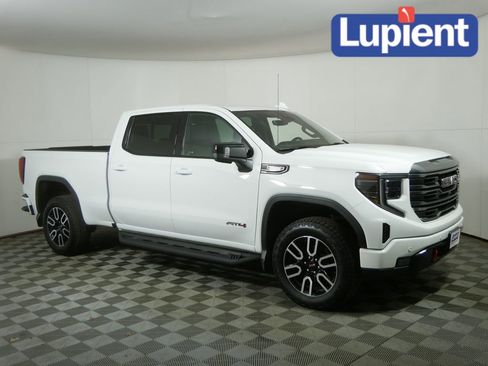 Used 2024 GMC Sierra 1500 AT4 w/ Technology Package image 1