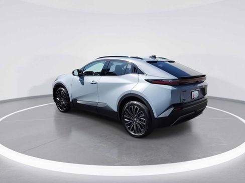 Certified 2026 Toyota C-HR AWD/4WD image 6
