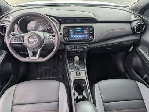 Used 2024 Nissan Kicks SR w/ SR Premium Package FWD image 15