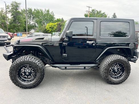 Used 2007 Jeep Wrangler Rubicon w/ Dual Top Group AWD/4WD image 4
