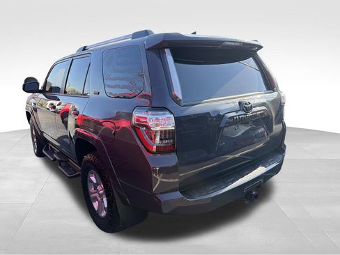Used 2024 Toyota 4Runner SR5 Premium w/ Moonroof Package image 4