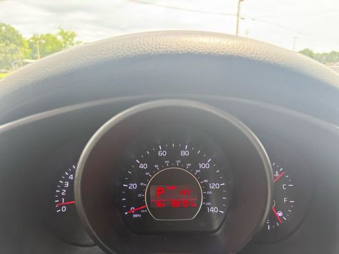 Used 2016 Kia Soul + w/ Designer's Package FWD image 13