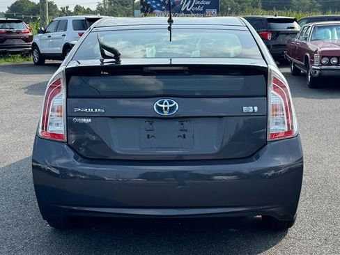Used 2013 Toyota Prius Two FWD image 10