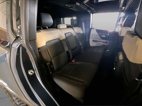 Used 2026 GMC Hummer EV SUV AWD/4WD image 17
