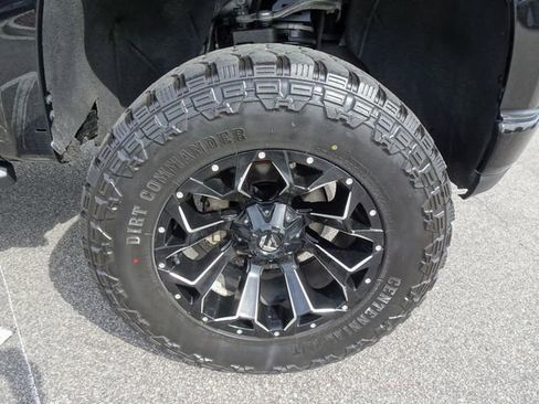 Used 2021 Chevrolet Silverado 1500 LT Trail Boss w/ LPO, Dark Essentials Package image 31