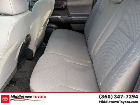 Certified 2022 Toyota Tacoma SR5 AWD/4WD image 33