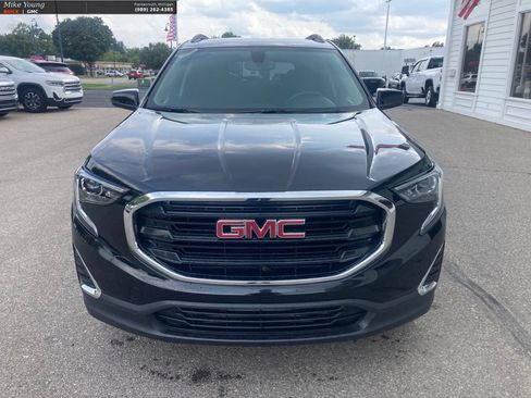 Used 2018 GMC Terrain SLE w/ Driver Convenience Package FWD image 2