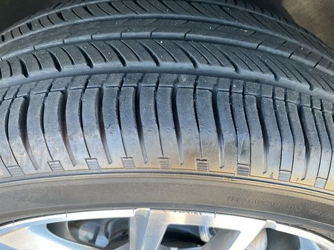 Used 2023 GMC Terrain Denali image 28