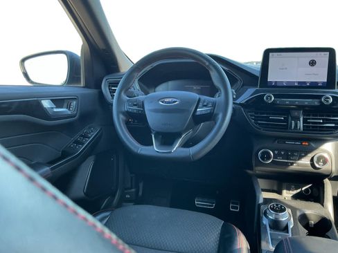 Used 2024 Ford Escape ST-Line FWD image 11