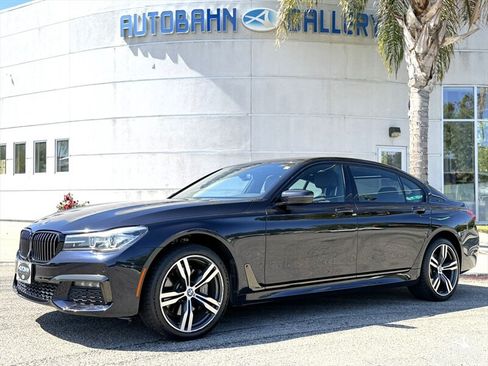 Used 2019 BMW 740i w/ M Sport Package RWD image 1