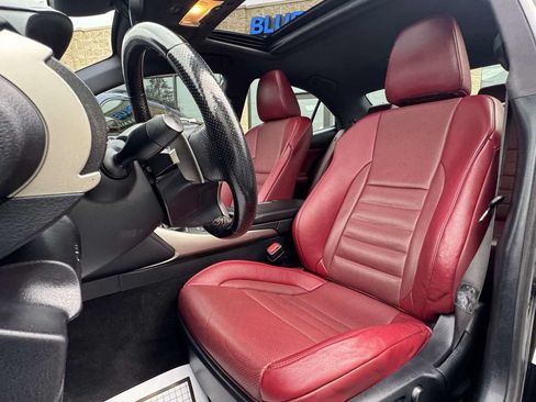 Used 2018 Lexus IS 300 F Sport w/ F Sport Package AWD/4WD image 25