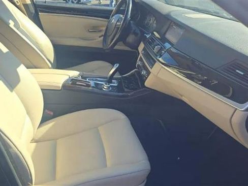 Used 2011 BMW 528i Sedan image 7