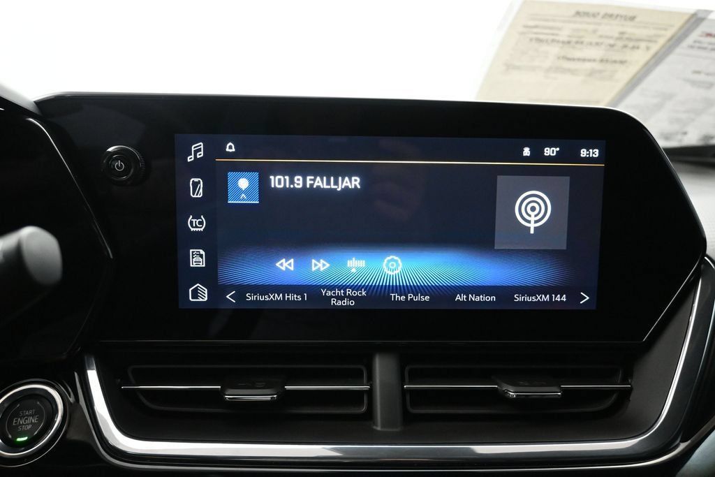 Used 2024 Chevrolet Trax RS w/ Driver Confidence Package FWD image 15