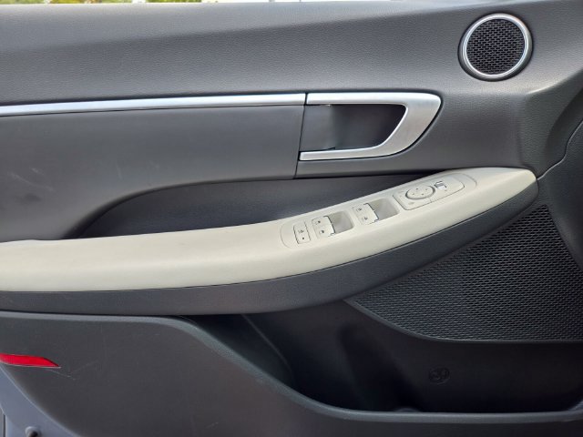 Used 2025 Hyundai Sonata SEL FWD image 35
