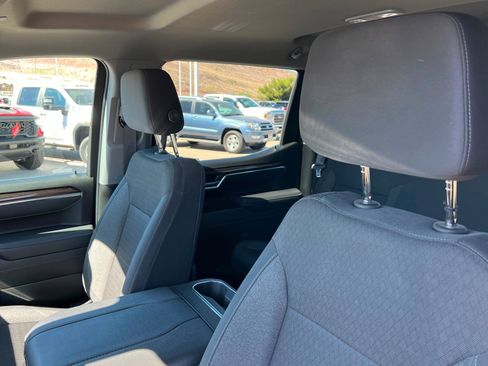 Used 2025 Chevrolet Silverado 1500 LT image 17