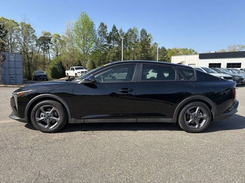 Certified 2025 Kia K4 LXS image 5