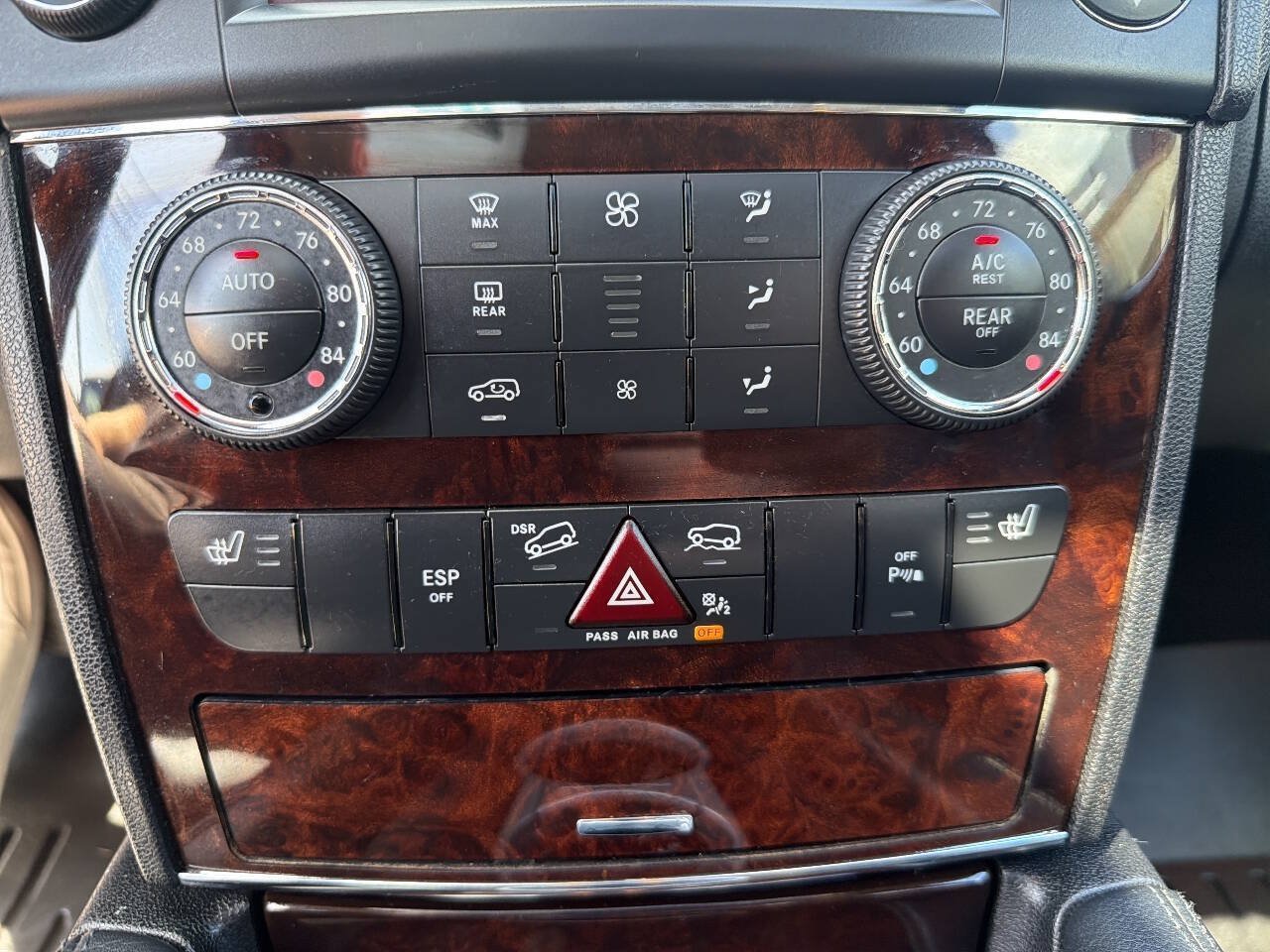 Used 2011 Mercedes-Benz ML 350 BlueTEC 4MATIC image 34
