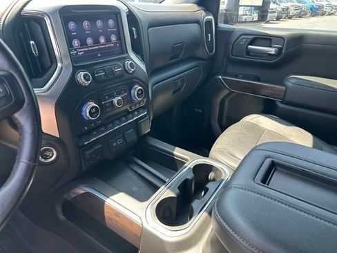 Used 2022 GMC Sierra 1500 SLT w/ SLT Premium Plus Package AWD/4WD image 25