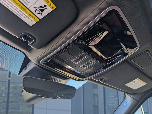 Used 2017 Land Rover Range Rover SV Autobiography Dynamic image 51