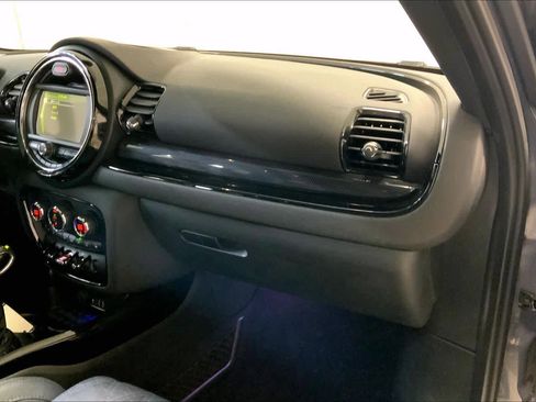 Used 2017 MINI Cooper Clubman S image 19