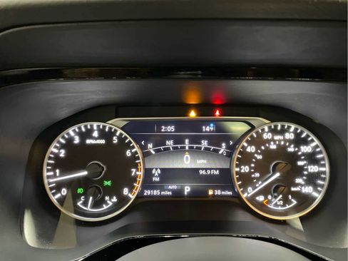 Used 2023 Nissan Pathfinder SL w/ SL Premium Package image 16