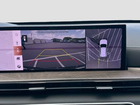 Used 2025 Genesis GV80 2.5T Advanced image 13