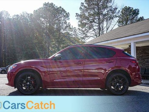 Used 2021 Alfa Romeo Stelvio Ti w/ Nero Edizione image 8