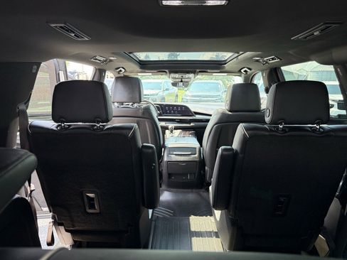 Used 2022 Cadillac Escalade ESV Sport image 17