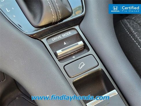 Certified 2025 Honda HR-V LX image 33