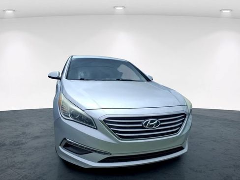 Used 2015 Hyundai Sonata SE FWD image 8