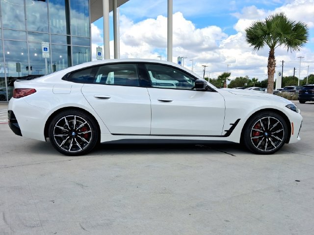 New 2026 BMW 430i xDrive w/ M Sport Package AWD/4WD image 8