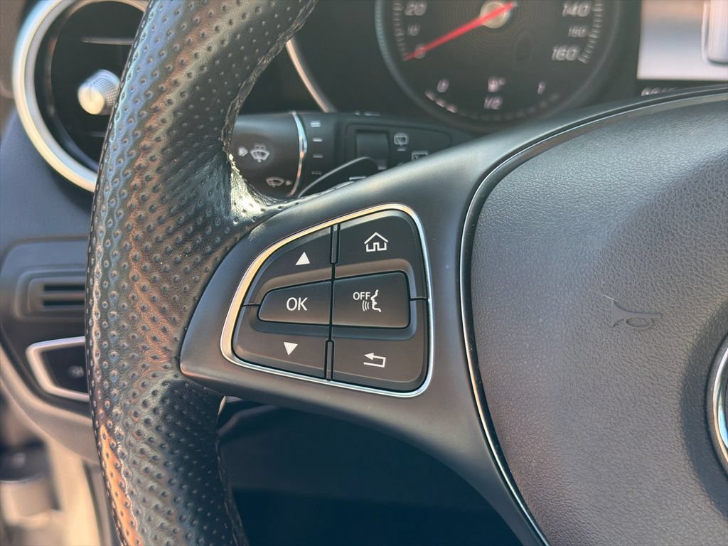 Used 2019 Mercedes-Benz GLC 300 4MATIC w/ Multimedia Package image 25