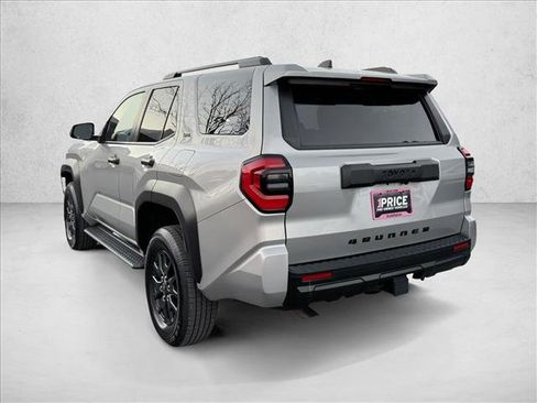 Certified 2025 Toyota 4Runner SR5 AWD/4WD image 5