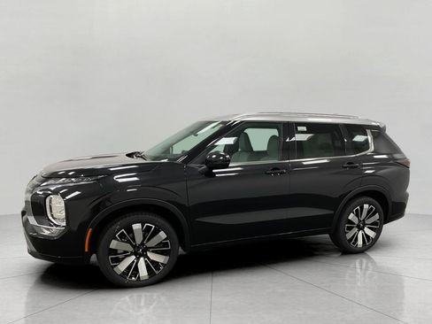 New 2025 Mitsubishi Outlander SEL image 8